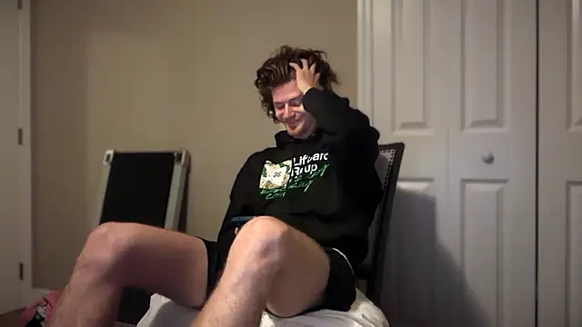 Snapshot of greekmythics chatting on 11-01-25, 11:40 greekmythics online show from 11-01-25, 11:40