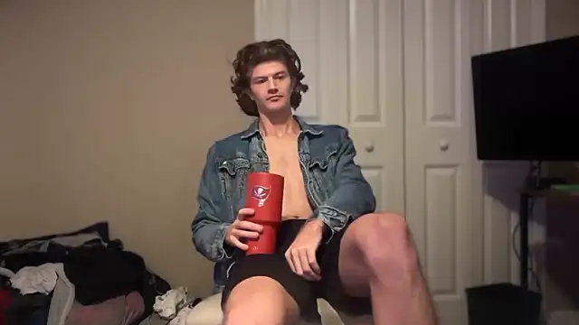 Snapshot of greekmythics chatting on 11-05-25, 11:43 greekmythics online show from 11-05-25, 11:43