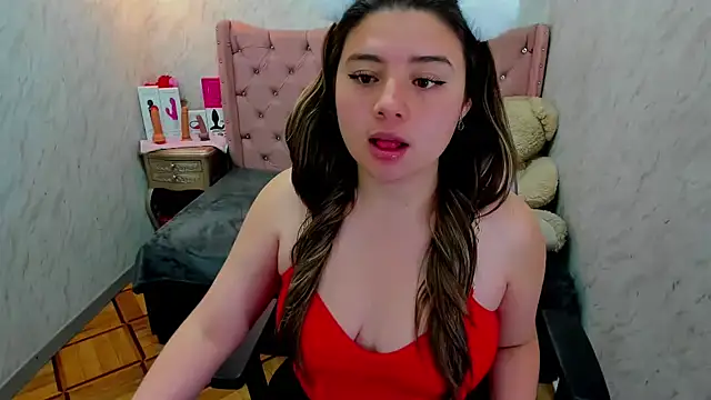 Snapshot of Lianngrace chatting on 11-08-25, 02:50 Lianngrace online show from 11-08-25, 02:50