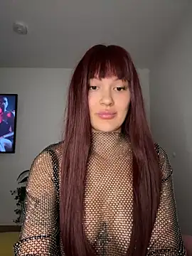 YoungHotMilf97 online show from 10-21-25, 09:37