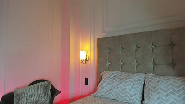 JasmineRoss 1 online show from 09-12-25, 07:03