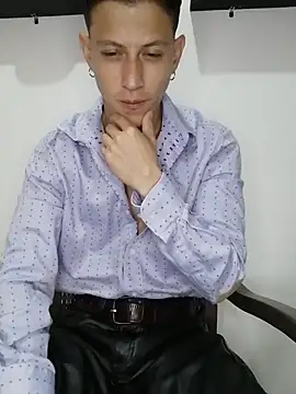 Snapshot of Mr-Eros-Master chatting on 02-21-25, 04:59 Mr-Eros-Master online show from 02-21-25, 04:59