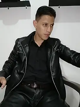 Snapshot of Mr-Eros-Master chatting on 02-21-25, 09:11 Mr-Eros-Master online show from 02-21-25, 09:11