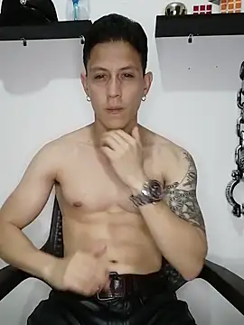 Snapshot of Mr-Eros-Master chatting on 03-10-25, 11:06 Mr-Eros-Master online show from 03-10-25, 11:06