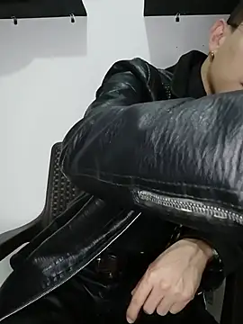 Snapshot of Mr-Eros-Master chatting on 03-11-25, 08:31 Mr-Eros-Master online show from 03-11-25, 08:31