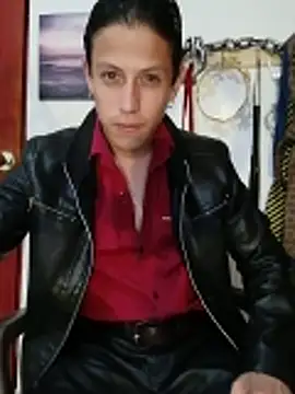 Snapshot of Mr-Eros-Master chatting on 10-21-25, 04:19 Mr-Eros-Master online show from 10-21-25, 04:19