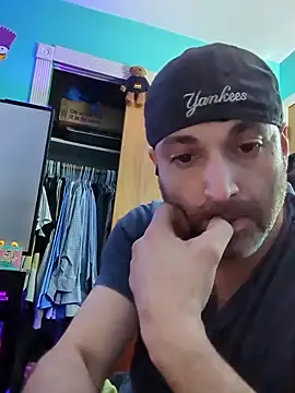 Novabear6996 online show from 12-21-25, 01:46