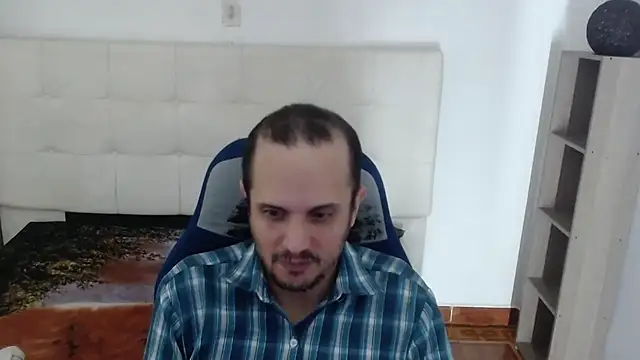 JhonTorres018 online show from 11-21-25, 09:41