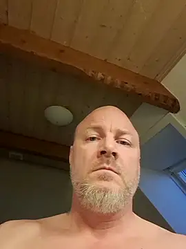 Snapshot of Lucifer29cm chatting on 02-15-25, 06:02 Lucifer29cm online show from 02-15-25, 06:02