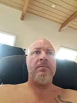 Snapshot of Lucifer29cm chatting on 02-15-25, 09:16 Lucifer29cm online show from 02-15-25, 09:16