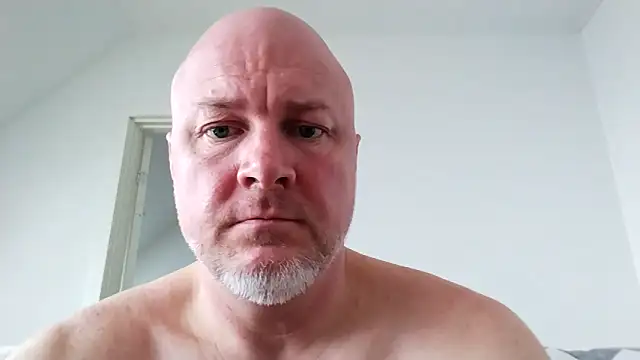 Snapshot of Lucifer29cm chatting on 02-25-25, 01:17 Lucifer29cm online show from 02-25-25, 01:17