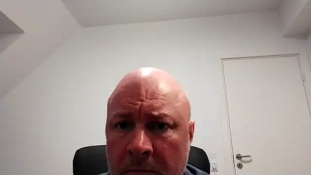 Snapshot of Lucifer29cm chatting on 03-03-25, 11:55 Lucifer29cm online show from 03-03-25, 11:55