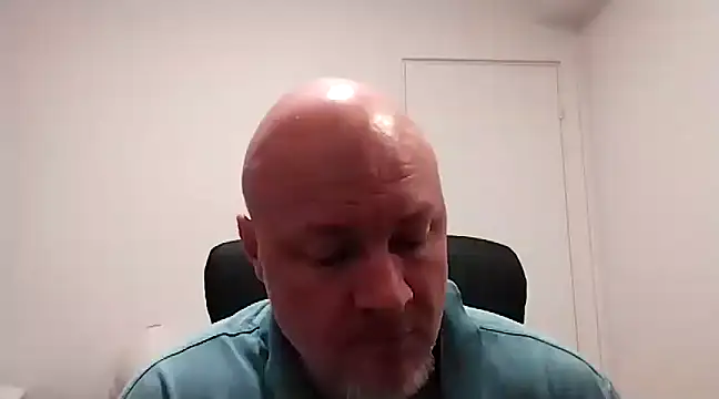 Snapshot of Lucifer29cm chatting on 03-05-25, 12:11 Lucifer29cm online show from 03-05-25, 12:11