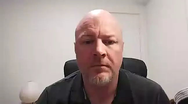 Snapshot of Lucifer29cm chatting on 03-08-25, 02:45 Lucifer29cm online show from 03-08-25, 02:45