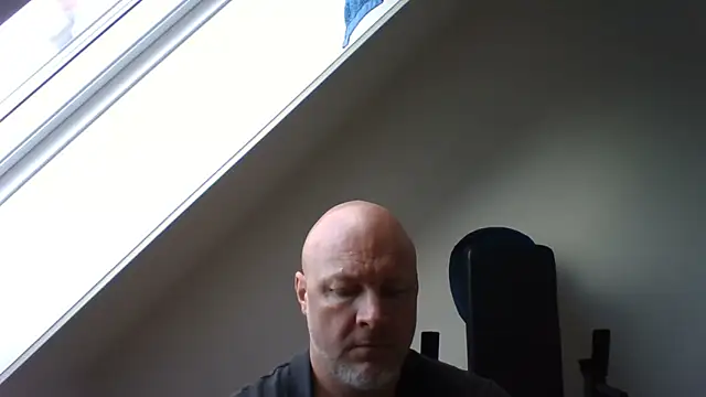 Snapshot of Lucifer29cm chatting on 09-17-25, 08:38 Lucifer29cm online show from 09-17-25, 08:38