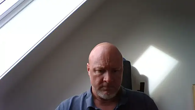 Snapshot of Lucifer29cm chatting on 10-22-25, 11:54 Lucifer29cm online show from 10-22-25, 11:54