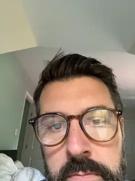 plaintreebull online show from 10-16-25, 02:29