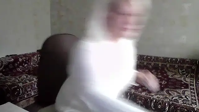 Snapshot of NikolinaBounty chatting on 10-08-25, 06:22 NikolinaBounty online show from 10-08-25, 06:22