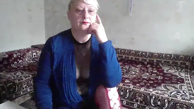 Snapshot of NikolinaBounty chatting on 10-13-25, 09:20 NikolinaBounty online show from 10-13-25, 09:20