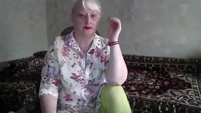 Snapshot of NikolinaBounty chatting on 11-09-25, 12:25 NikolinaBounty online show from 11-09-25, 12:25