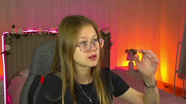 EveMundie online show from 10-15-25, 11:10