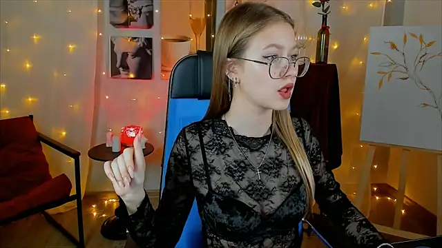 EveMundie online show from 12-02-25, 12:54