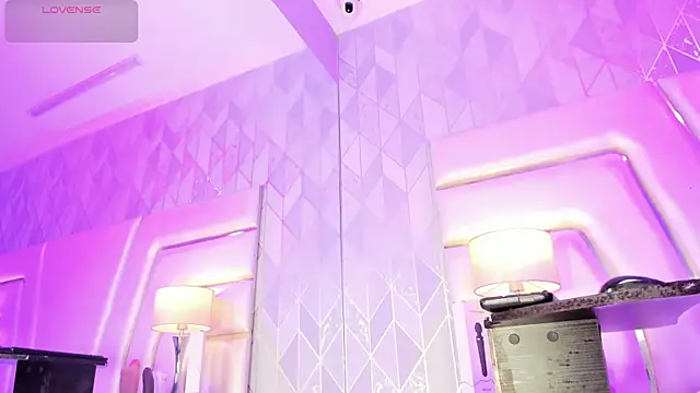 AnahisBennett online show from 02-26-26, 04:22