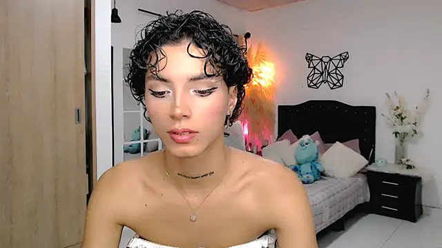 Snapshot of nilam_valker chatting on 02-24-25, 12:30 nilam valker online show from 02-24-25, 12:30