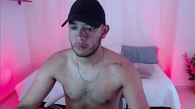 Double R12 online show from 03-17-25, 03:29