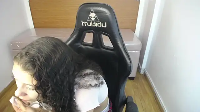 danatella a online show from 09-12-25, 01:00