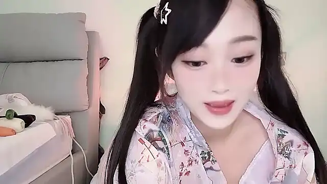 yueyue2003 online show from 03-20-25, 02:32