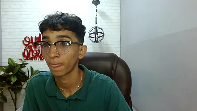 Martin Linares online show from 02-17-25, 02:37