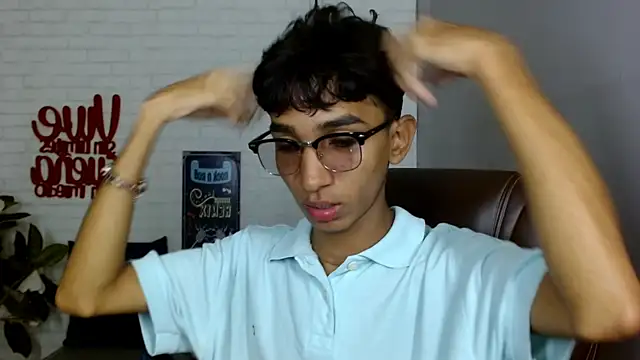 Martin Linares online show from 02-24-25, 01:42