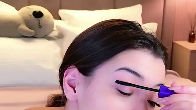 Alice Deleon online show from 11-24-25, 06:13