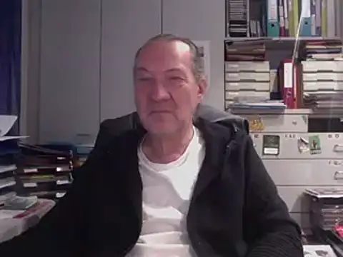 HMStraps01 online show from 11-21-25, 12:48