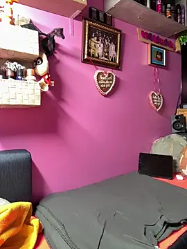 sexymelli18 online show from 11-26-25, 06:20