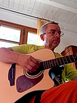 Snapshot of Xavspank2 chatting on 09-11-25, 01:11 Xavspank2 online show from 09-11-25, 01:11