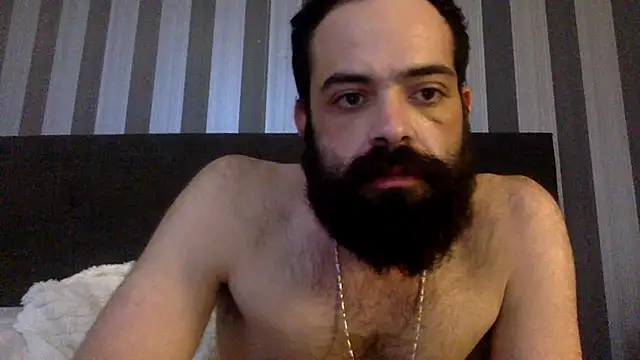 Snapshot of guccititi chatting on 09-19-25, 10:38 guccititi online show from 09-19-25, 10:38