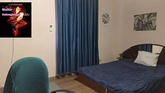 Snapshot of Sandra_Snowflake chatting on 10-24-25, 01:07 Sandra Snowflake online show from 10-24-25, 01:07