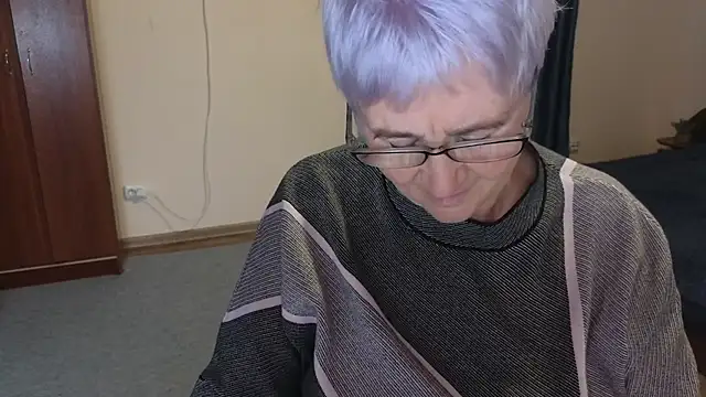 Snapshot of Sandra_Snowflake chatting on 11-06-25, 12:06 Sandra Snowflake online show from 11-06-25, 12:06