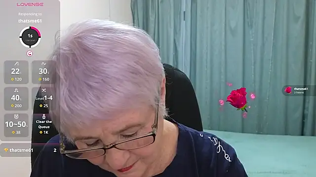 Snapshot of Sandra_Snowflake chatting on 11-28-25, 12:30 Sandra Snowflake online show from 11-28-25, 12:30