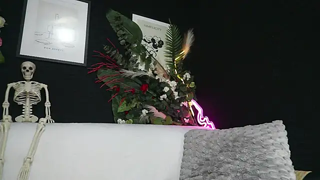 Snapshot of IngAdn chatting on 10-23-25, 06:50 IngAdn online show from 10-23-25, 06:50