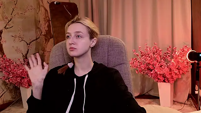 Snapshot of aishiro chatting on 11-24-25, 05:51 aishiro online show from 11-24-25, 05:51