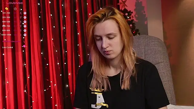 Snapshot of aishiro chatting on 12-18-25, 01:39 aishiro online show from 12-18-25, 01:39