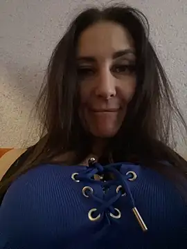 Veronicavirus online show from 02-13-26, 07:48