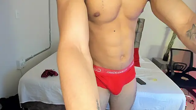 Taylercross online show from 03-15-25, 07:27