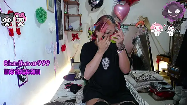 purplekattlyn online show from 03-05-25, 08:00