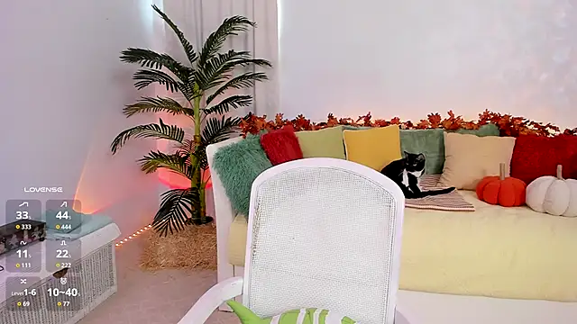 Snapshot of angel_claire chatting on 11-14-25, 07:56 angel claire online show from 11-14-25, 07:56