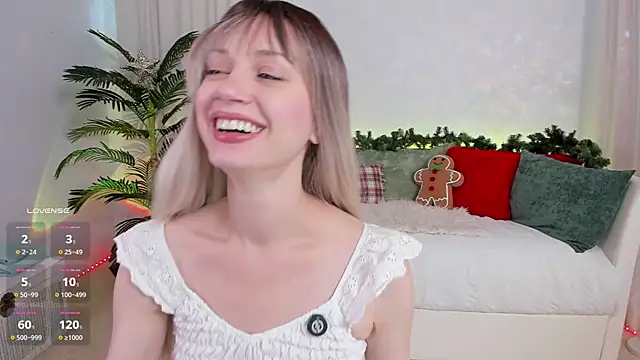 Snapshot of angel_claire chatting on 12-03-25, 09:13 angel claire online show from 12-03-25, 09:13