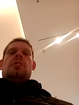 VickyDevilEU online show from 10-18-25, 02:18